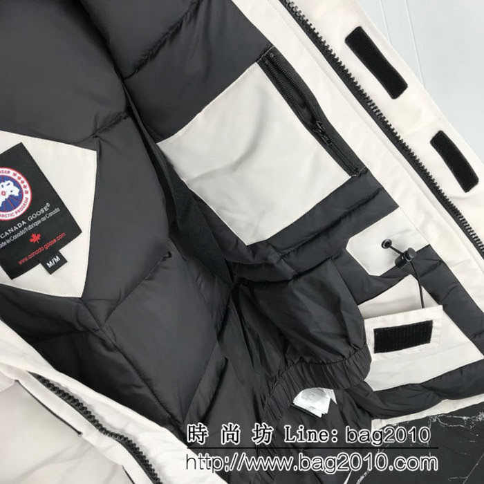 CanadaGoose加拿大鵝 明星同款 胸前章 防寒絨布羽絨服 男女同款 情侶款 ydi1622